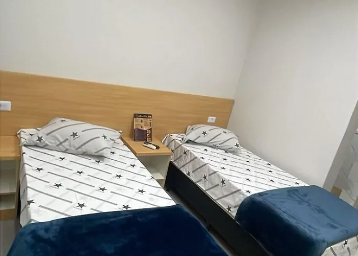 Hotel Ellos - Estacionamento e Café da Manhã Incluso Itaquaquecetuba, Brasil