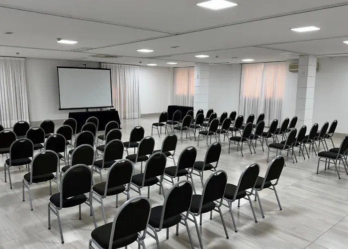 Favorita Golden Hotel E Eventos