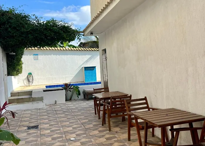 Casa inteira con piscina compartilhada