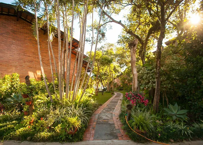 Tropical Residencia