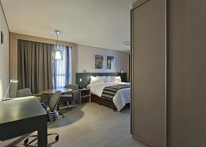Esuites Sion