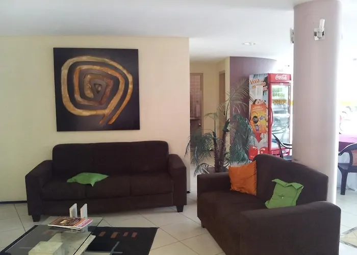 Hugo Plaza Hotel