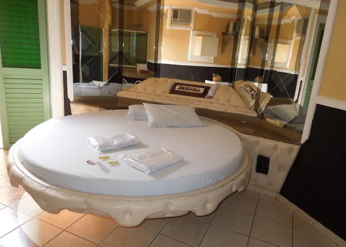 Fenix Motel (Adults Only) Garca, Brasil