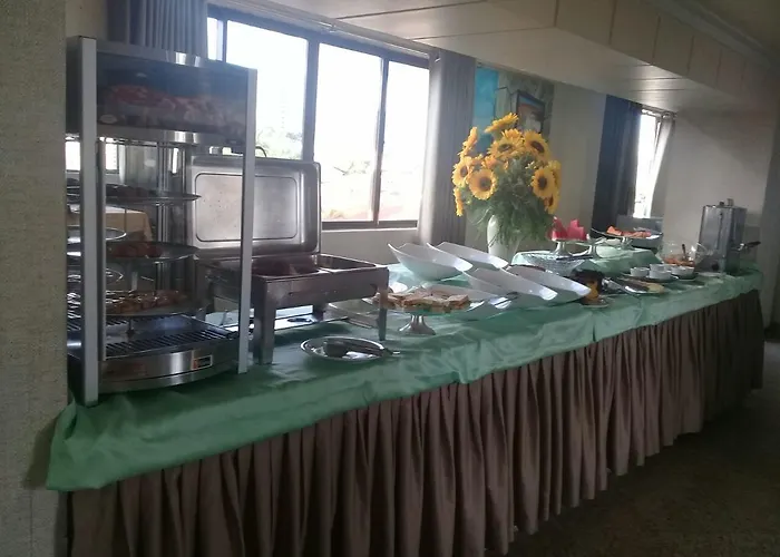 Athenas Plaza Hotel
