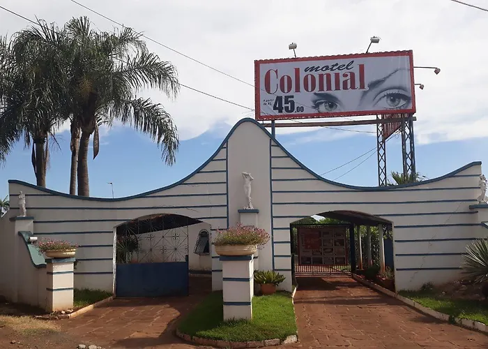 Motel Colonial Ourinhos, Brasil