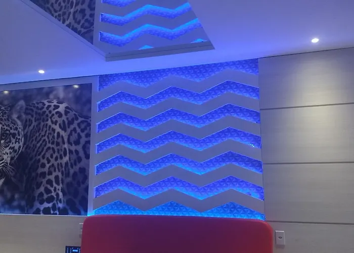 Motel Chalo (Adults Only)