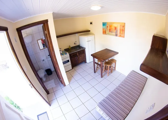 Pousada Cardoso Surf Camping