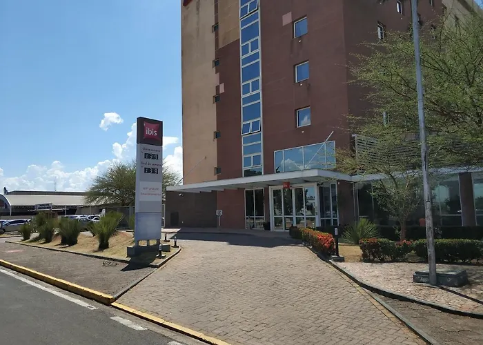 Hotel Ibis Lins, Brasil