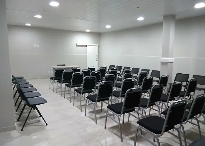 Gold Avenue Hotel