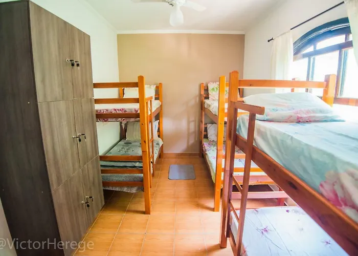Kionda Surf Hostel