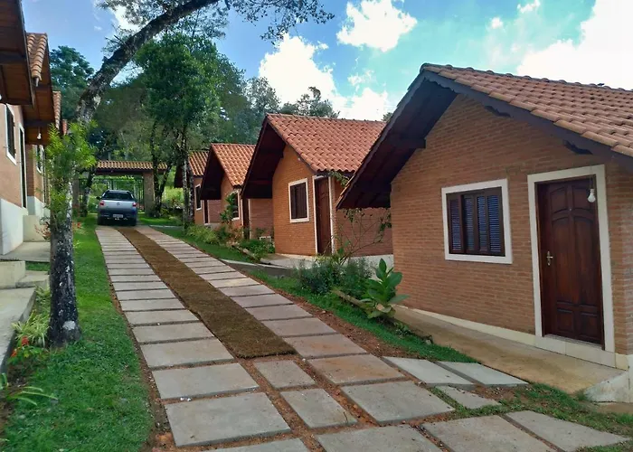 Ana Julia Chales - Monte Verde Mg