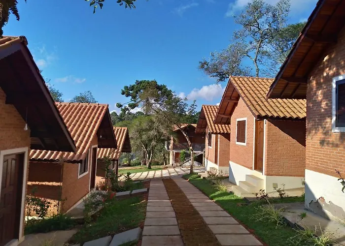Ana Julia Chales - Monte Verde Mg
