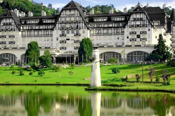 Palácio Quitandinha Espetacular Apartamento com Vista para o Lago