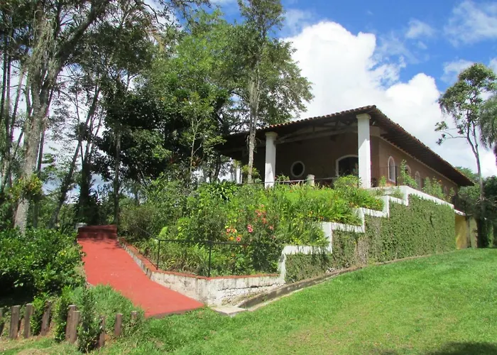 Sitio Prainha Vila Guararema, Brasil