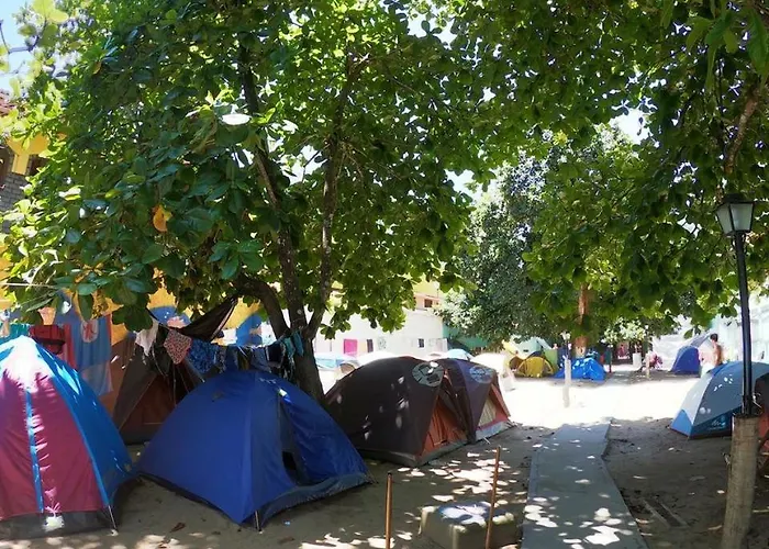 Cantinho Da Ilha - Camping & Suites