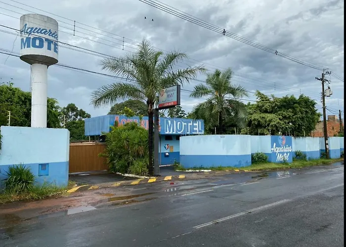 Aquarius Motel IV